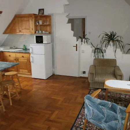 Londira Apartman Balatonberény